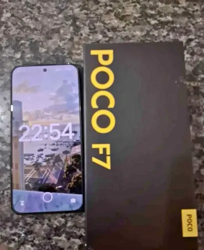 pocoF7 512 gb completo