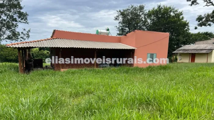 Chácara com córrego - 20.000 m²