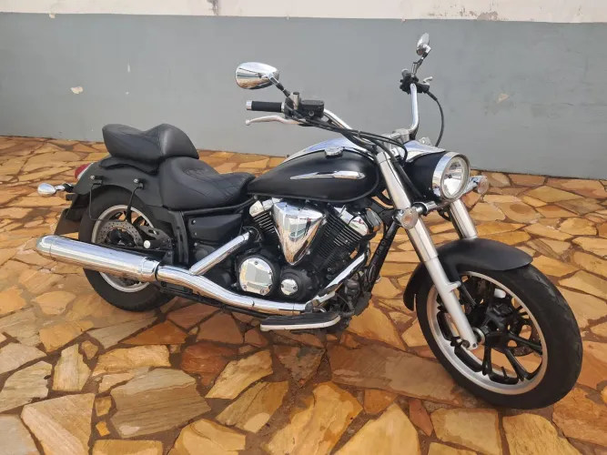 Vendo yamaha xvs 950 Midnight 