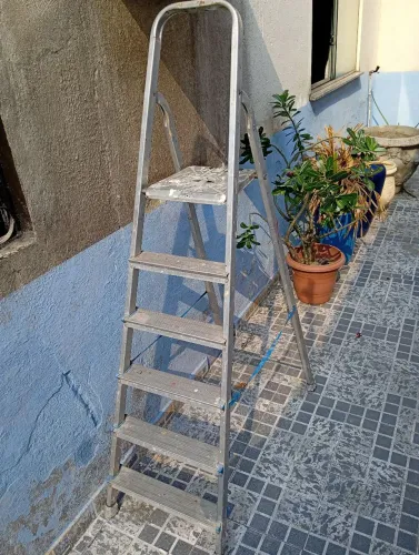 ESCADA DE ALUMÍNIO