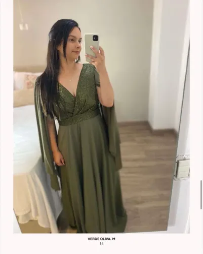 Vestidos femininos - fechamento de loja | a partir de R$200
