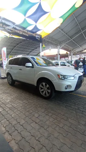 Mitsubishi Outlander 2.0 16V 160cv Aut. 2012