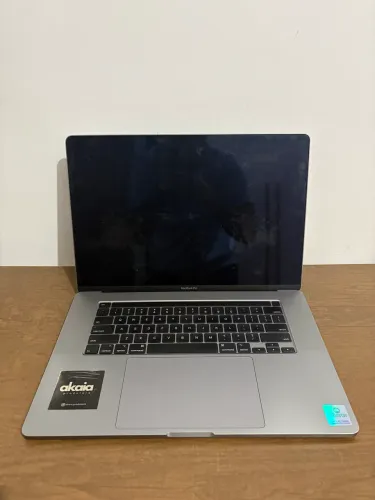     MacBook Pro 16? 2019 Intel 16GB 500GB SSD Touch Bar - Leia a Descrição