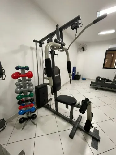 Estacao de Musculacao Usado
