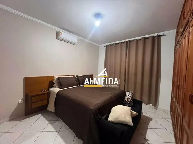 Casa com 3 dormitórios à venda, 206 m² por R$ 700.000,00 - Jardim Mirassol - Rio Claro/SP