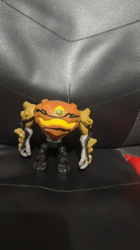 Gravattack raro ben 10