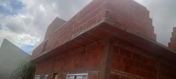 Casa em fase de acabamento Uchoa