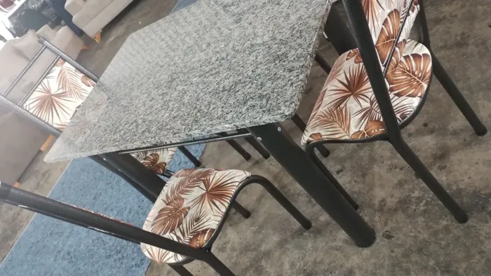 Mesa de jantar NOVA