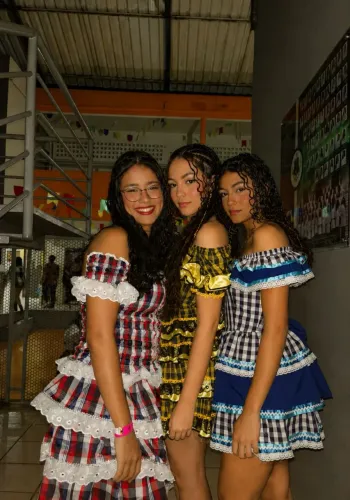Roupa junia, tamanho P e M, 50,00