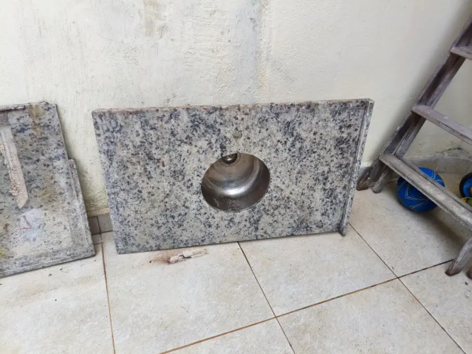 Pia de Granito banheiro - com cuba