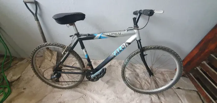Bicicleta caloi toda em ordem
