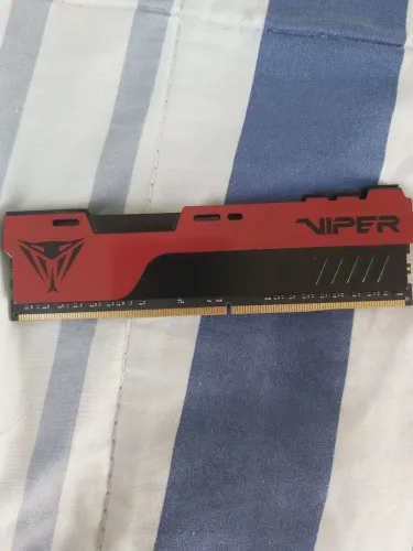 Memória RAM 8 GB 2666 MHz Viper
