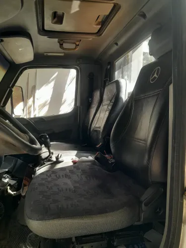 Caminhão Mercedes-Benz Accelo 915c 2008