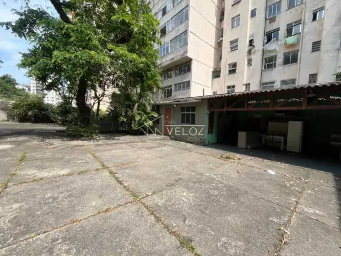 Kitnet/Conjugado - / Residencial / Centro