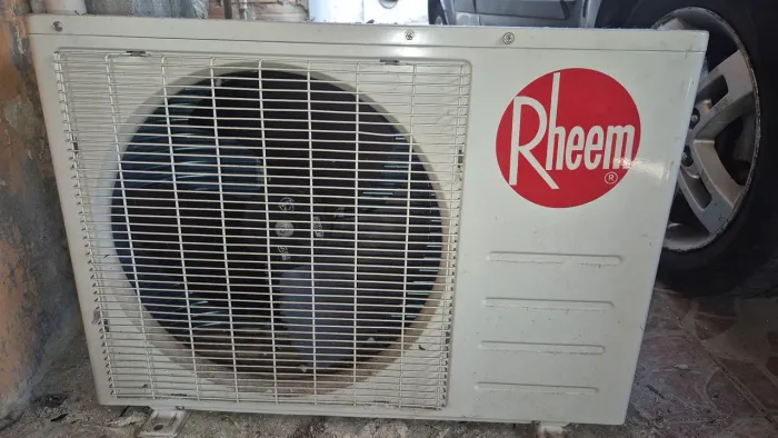 Condensadora de ar condicionado Rheen