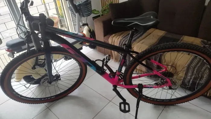 Vendo uma bike feminina