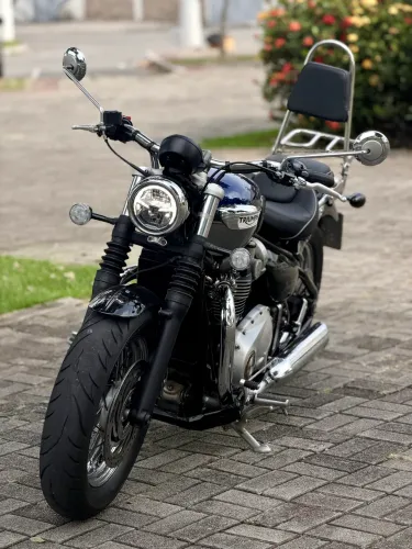 Triumph Bonneville 1200 2024 6mil km 