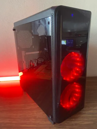 PC Gamer Ryzen 5 1600AF / RX 580 2048SP 8GB / 16GB RAM / 512GB+120GB SSD + 1TB HDD / 600W