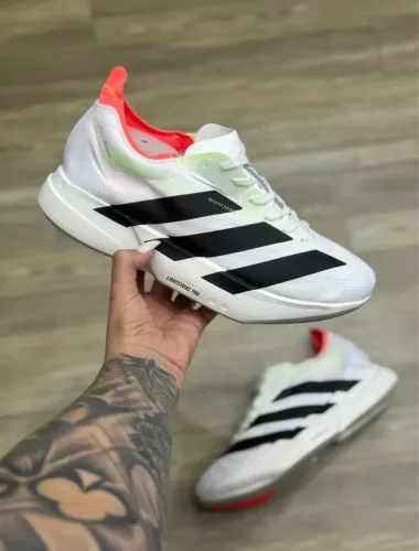 Tênis Adizero pra corrida com placa 34 ao 43