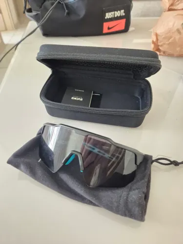 Óculos Evoke EVK 40