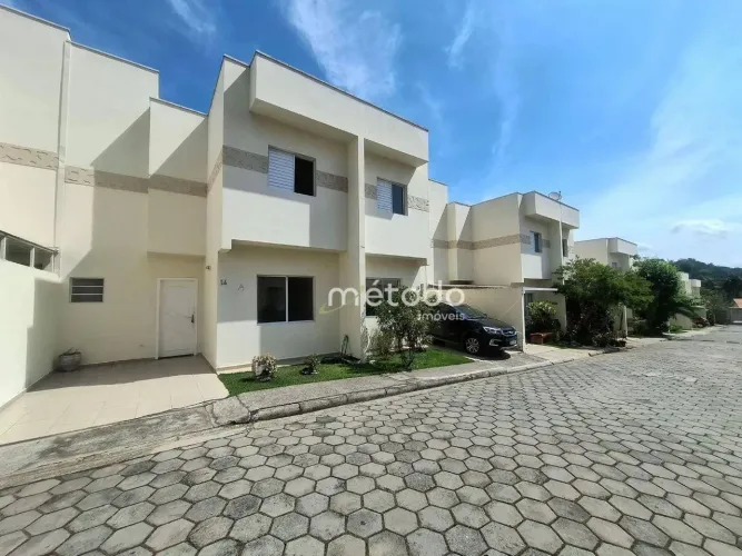 Casa à venda, 68 m² por R$ 480.000,00 - Condomínio Residencial Vila Bella - Guararema/SP