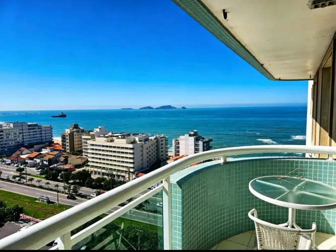 Flat Amplo a Venda na Praia dos Cavaleiros