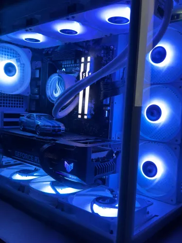 SETUP GAMER AM5 - 4070 TI SUPER - 32GB DDR5 6KMHZ - R7 9800X3D - NVME 1TB