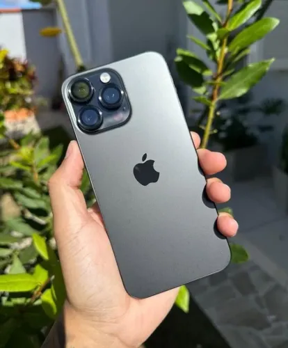 iPhone 15 Pro Max Preto 256 GB 6 meses de garantia