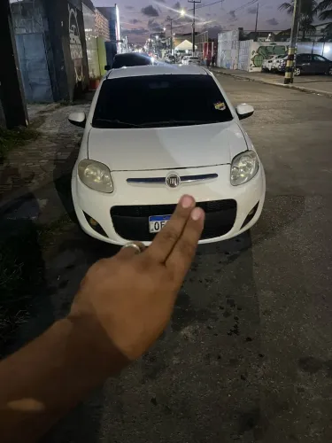 Fiat Palio Attractive 1.0 EVO Fire Flex 8V 5P 2014