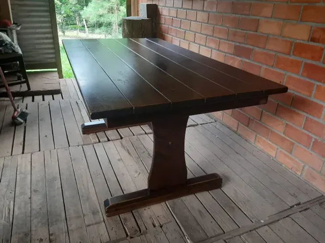 Mesa para churrasco em madeira nobre
