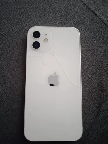 Vende-se iPhone 12 64gb funcionando tudo