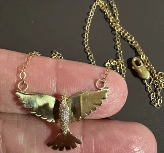 Corrente ouro 18k divino Espírito Santo com brilhantes naturais 