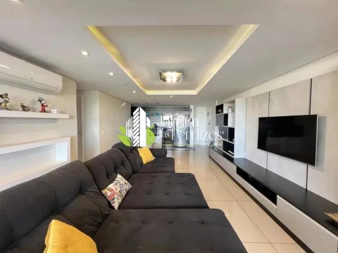 Apartamento com 2 Suítes, Varanda Gourmet e Vista para o Parque no Jardim das Perdizes