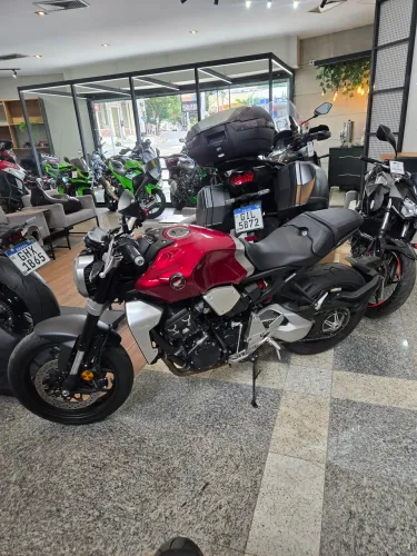 Cb 1000 R