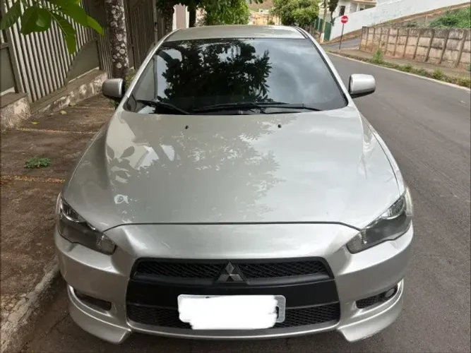 Mitsubishi Lancer 2.0 16V 160cv Aut. 2013