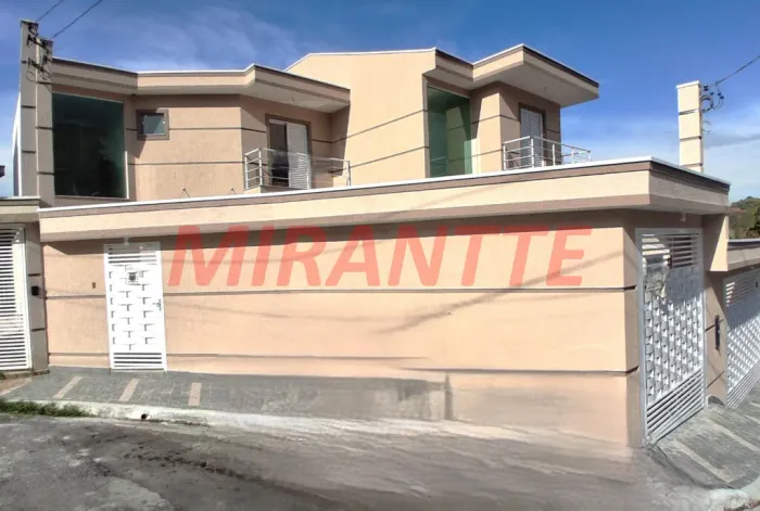 Sobrado de 200m² com 3 quartos em Vila Pedra Branca