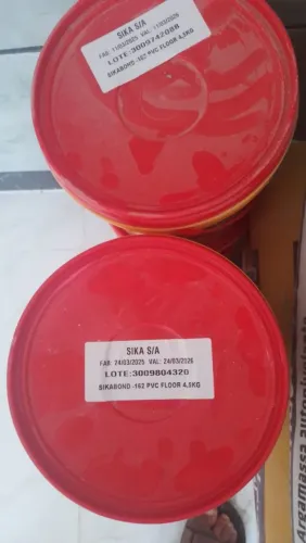 Adesivo para piso 