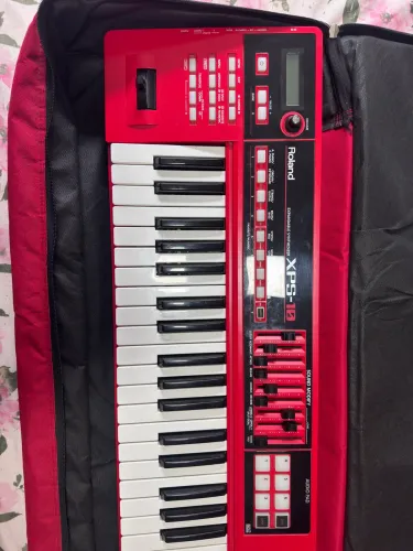 Teclado Roland XPS10