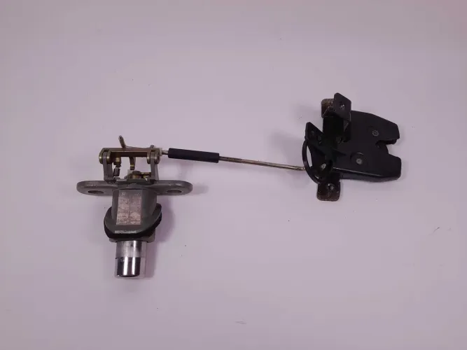 Fechadura Do Porta Malas Bmw 318ti 98 Compact 51241960861