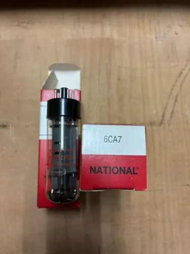 Valvulas 6CA7 National - NOS - PAR (2) - Produto novo
