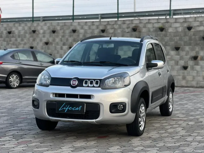 Fiat Uno WAY 1.0 Flex 6V 5P 2012