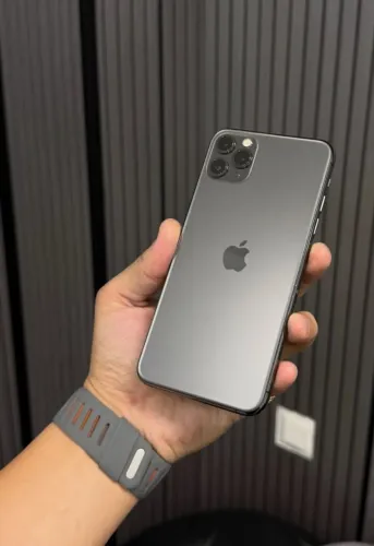iPhone 11 pro Max 64gb ( face id off)