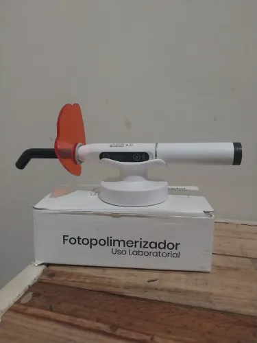 Fotopolimerizador branco 