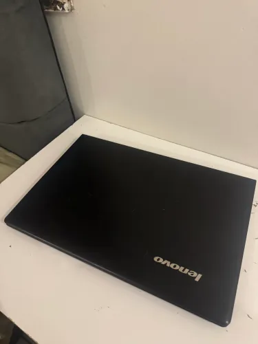 Vendo Notebook Lenovo ideapad 300isk 