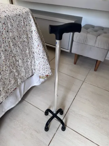 Bengala com 4 apoios
