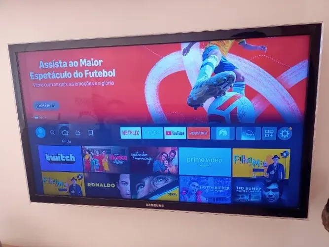 Smart TV Samsung 40 polegadas com Amazon Stick para ficar Smart