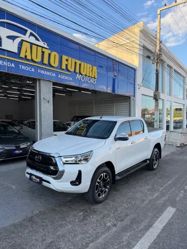 Toyota Hilux CD SRX 4X4 2.8 TDI 16V Diesel Aut. 2025