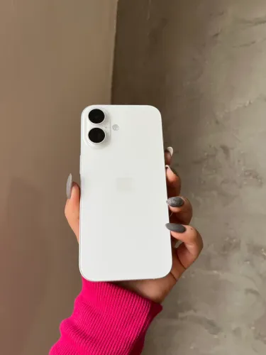 iPhone 16 128GB