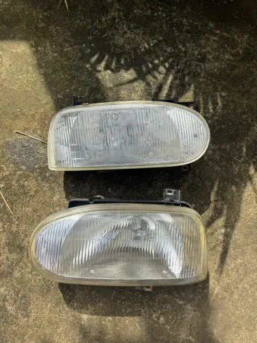 Par de Faróis Foco Simples Golf MK3
