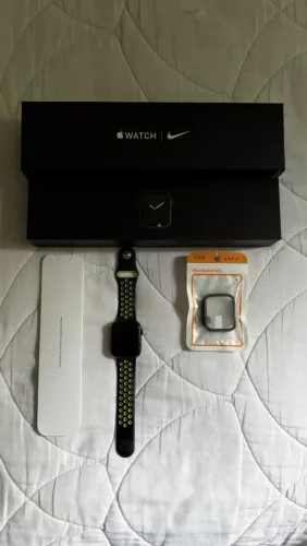 Apple Watch Series 5 Nike GPS 44mm Preto - Original